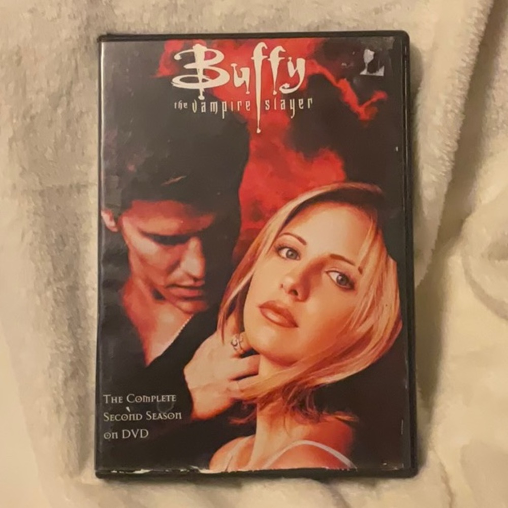 BUFFY THE VAMPIRE SLAYER SEASON 2 DVD